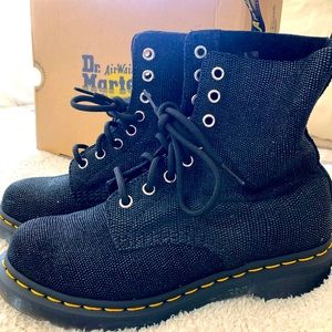 Dr Martens Boots | Pascal women’s size 7 black Glitter Ray boot